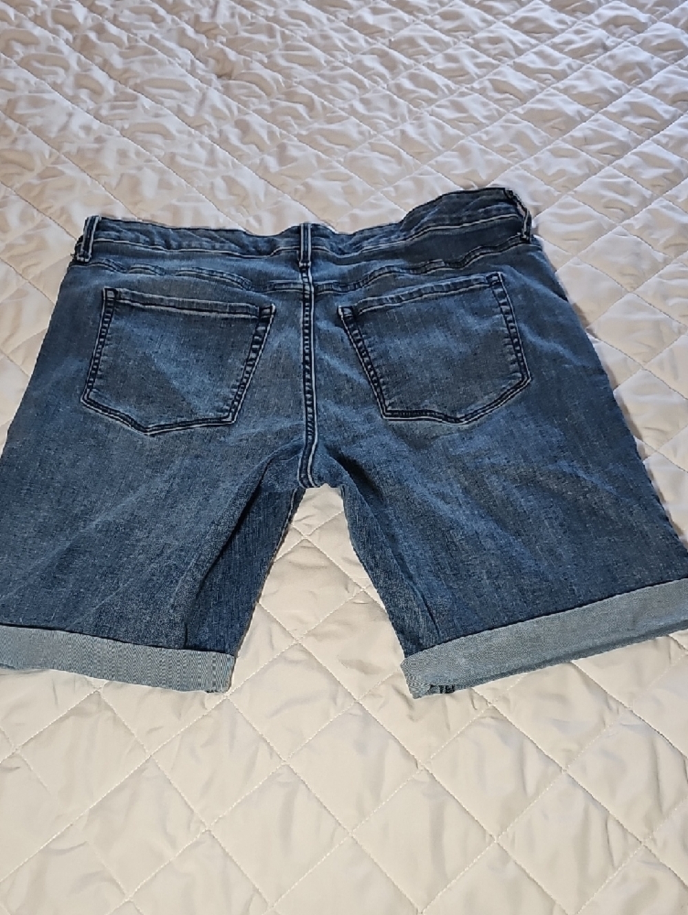 Ava & Viv Dark Blue Cuffed Denim Shorts - Picture 3 of 3